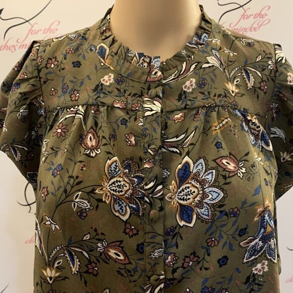 Rachel Zoe. Size Medium. Long Sleeve. Button Up. Oversized Smock Style   B72. - Picture 2 of 7